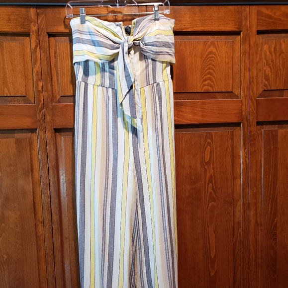 Day Trip Strapless Jumpsuit - Picture 4 of 5